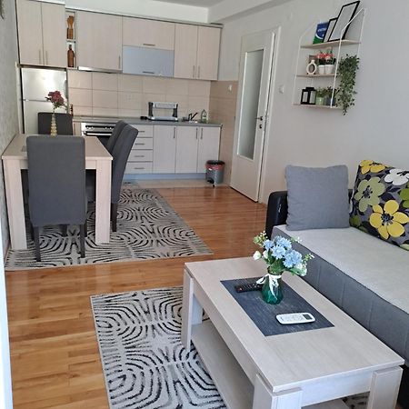 Apartman Park 兹沃尔尼克 外观 照片