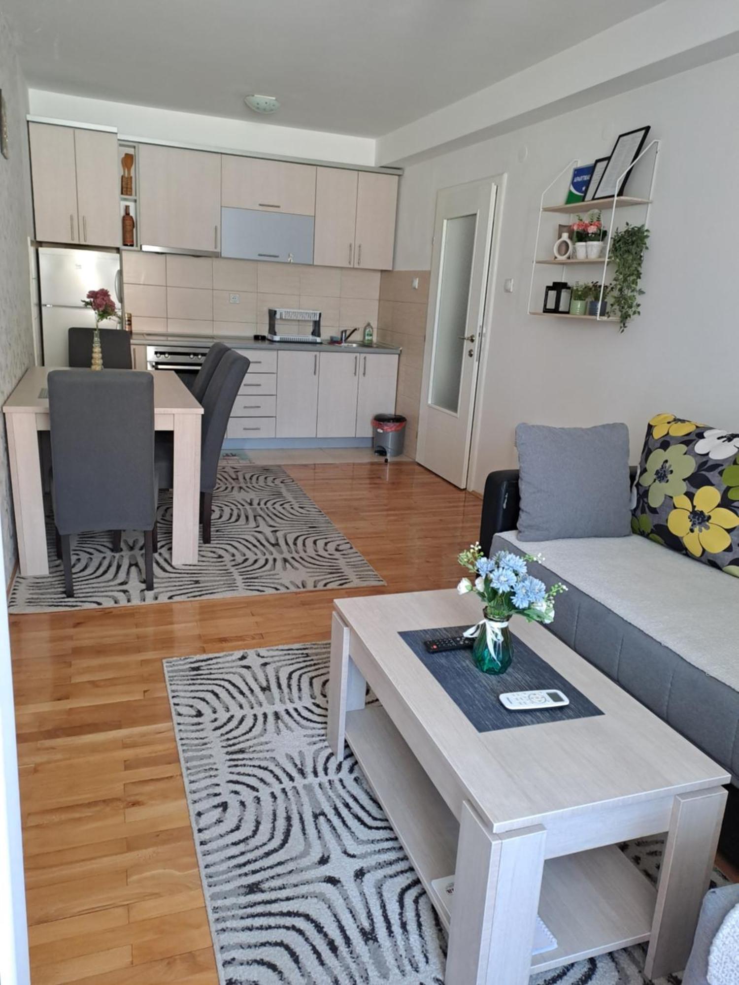 Apartman Park 兹沃尔尼克 外观 照片